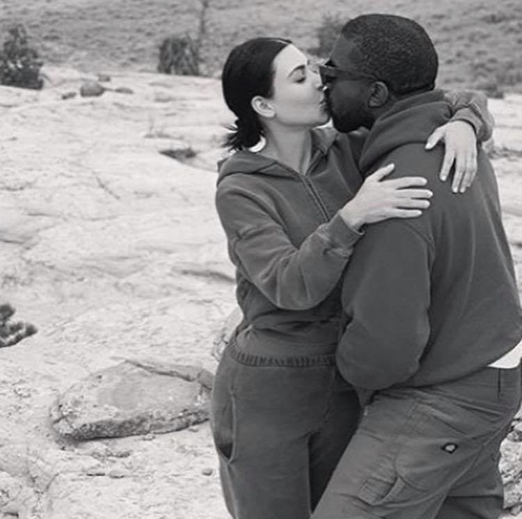 Kim Kardashian świętuje 6. rocznicę ślubu z Kanye