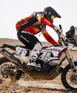 Konrad Dąbrowski wygrywa Baja Quatar