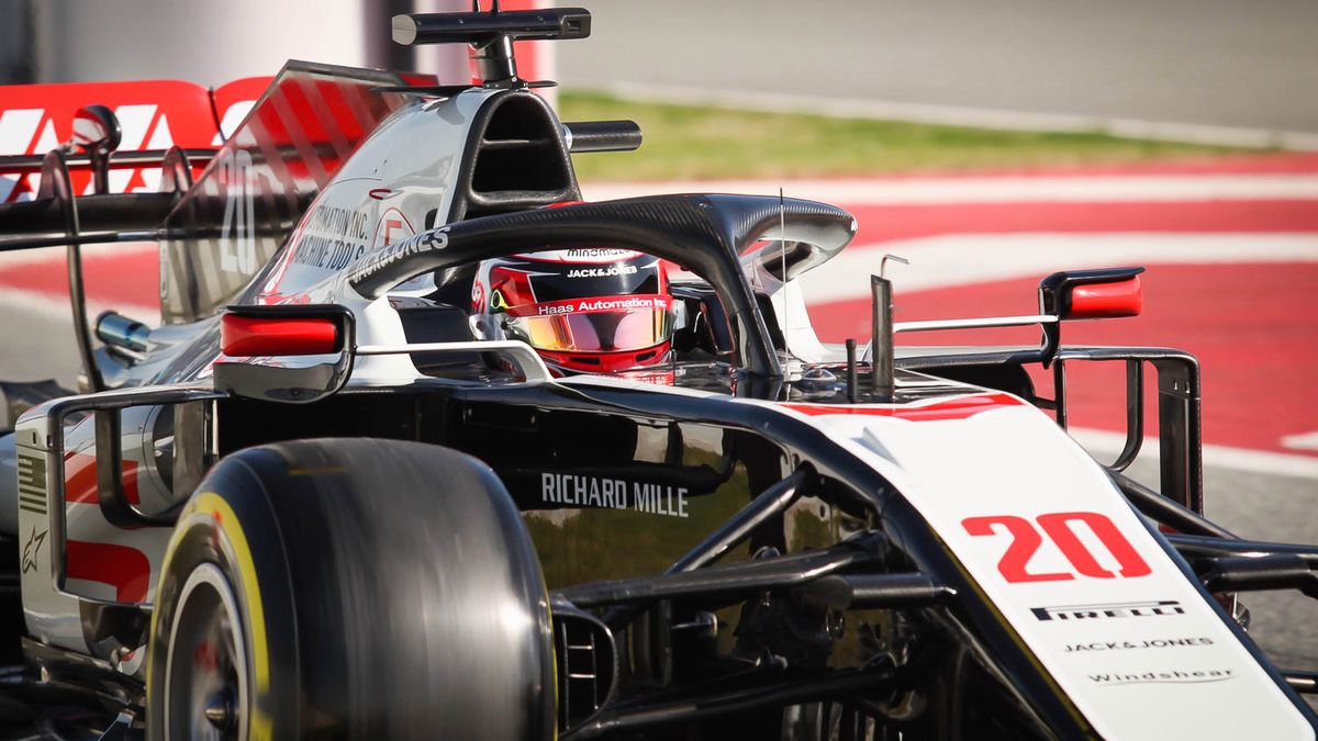 WP SportoweFakty / Katarzyna Łapczyńska / Na zdjęciu: Kevin Magnussen za kierownicą Haasa