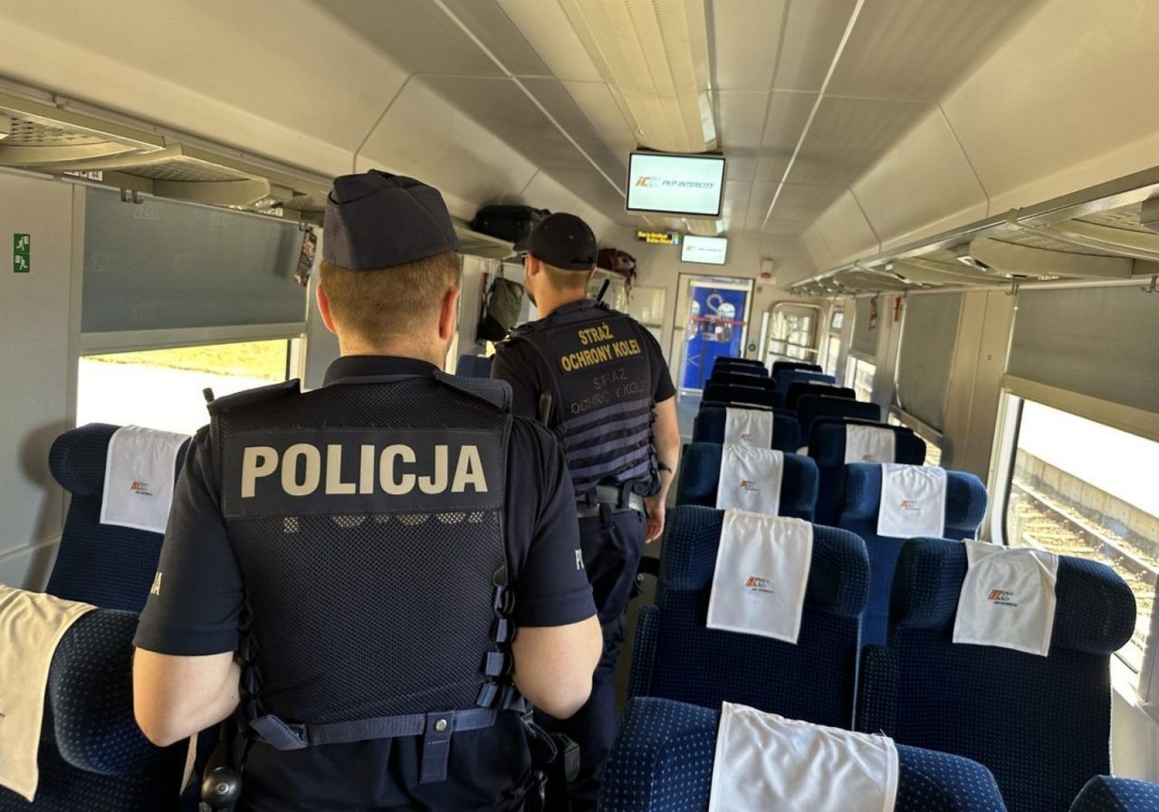 Warszawa: 27-latek odpowie za fałszywy alarm bombowy w pociągu