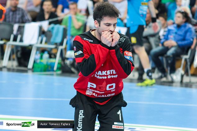 Darko Stanić spróbuje zatrzymać FC Barcelonę