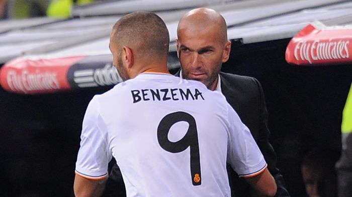 Getty Images / Denis Doyle / Na zdjęciu: Karim Benzema i Zinedine Zidane