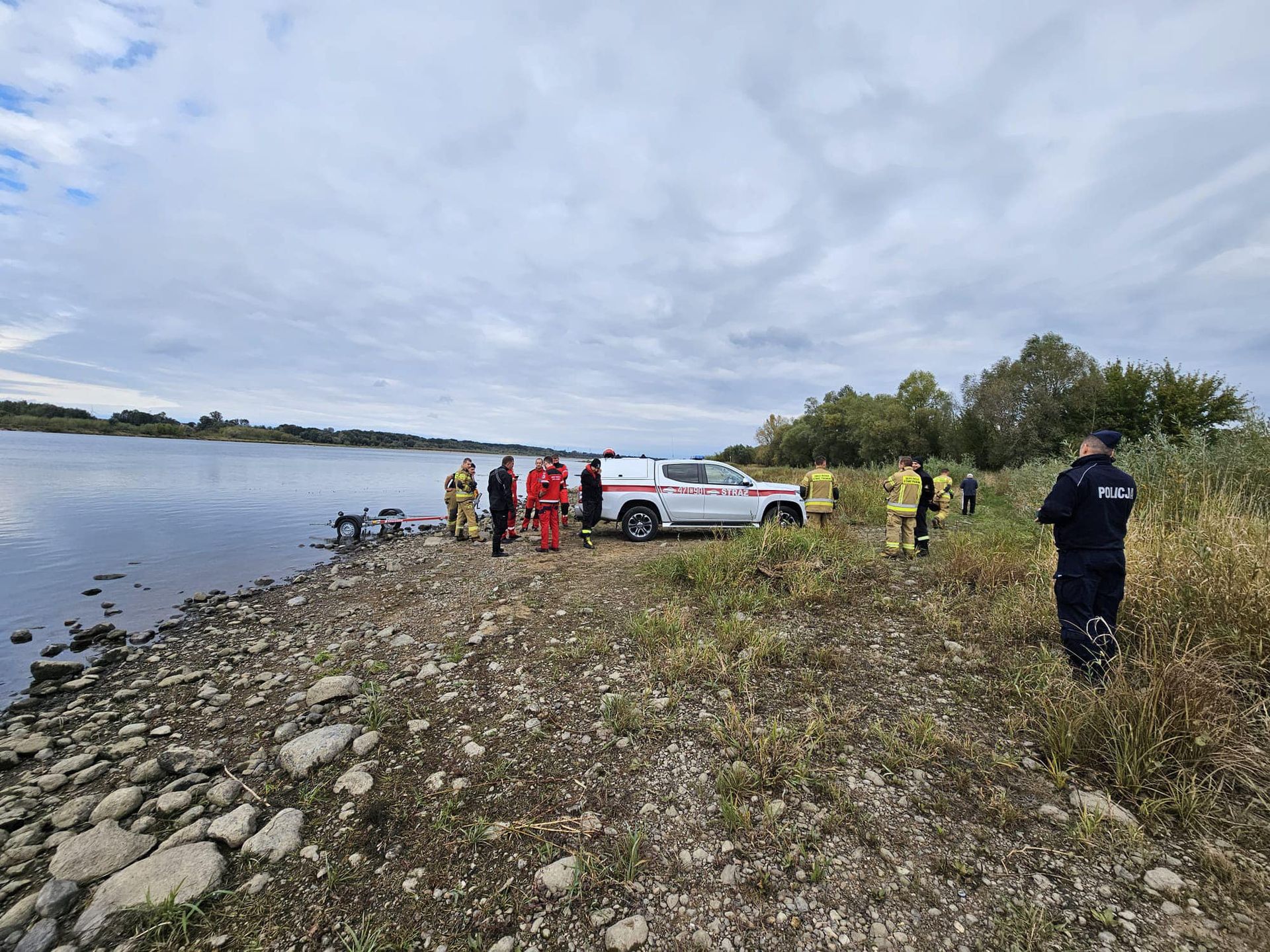 Tragedia na Wiśle. Wędkarz wypadł z łodzi i utonął