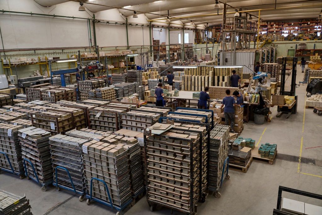 Wielkie natarcie z Indii. Branży w Polsce "grozi fala bankructw"