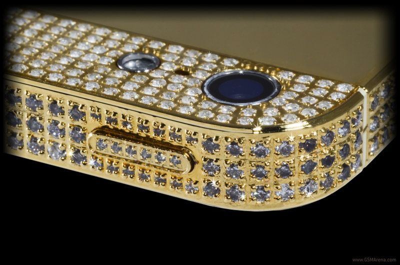 iPhone 5 za 3 mln zł, smartwatch Asusa i niecodzienne zaproszenie na prezentację smartfona 6