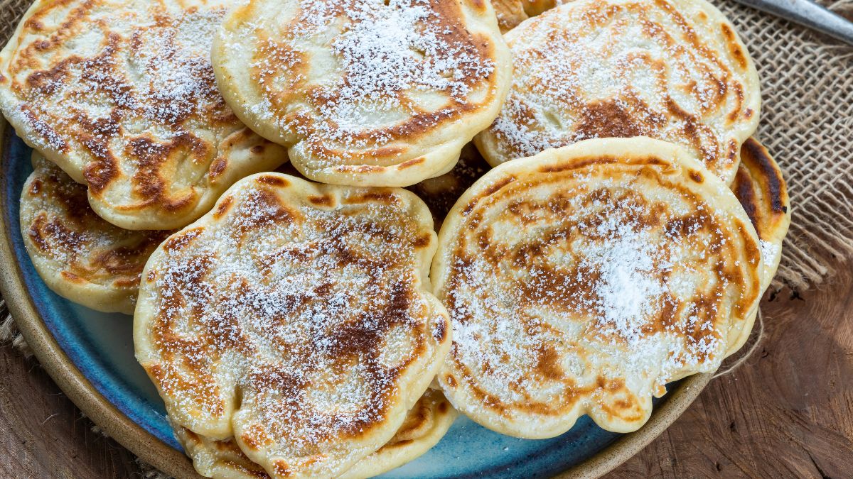 Odkąd spróbowałam tych placków, już nie smażę racuchów. Są gotowe w 10 minut.