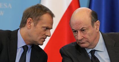 FELIETON: Czerwone latarnie zamiast zielonej wyspy. Oto co nam zostawia odchodząca ekipa