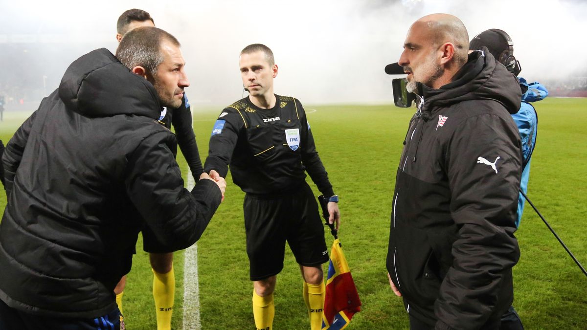 Agencja Gazeta / Jakub Porzycki / Radosław Sobolewski i Michał Probierz przed 195. derbami Krakowa