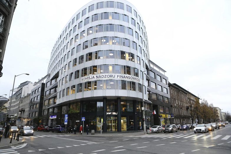 Obecna siedziba KNF przy ul. Pięknej w Warszawie.