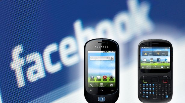 Tanie telefony z funkcją Facebooka już w grudniu w Orange 1