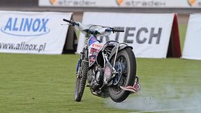 Szalejący motocykl po upadku Edwarda Mazura w meczu ŻKS ROW Rybnik - Orzeł Łódź