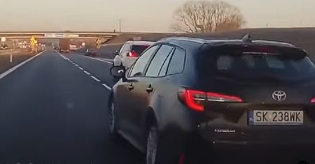 Zgłosił zajechanie drogi na A4. Zdziwił się, gdy przyszedł mandat