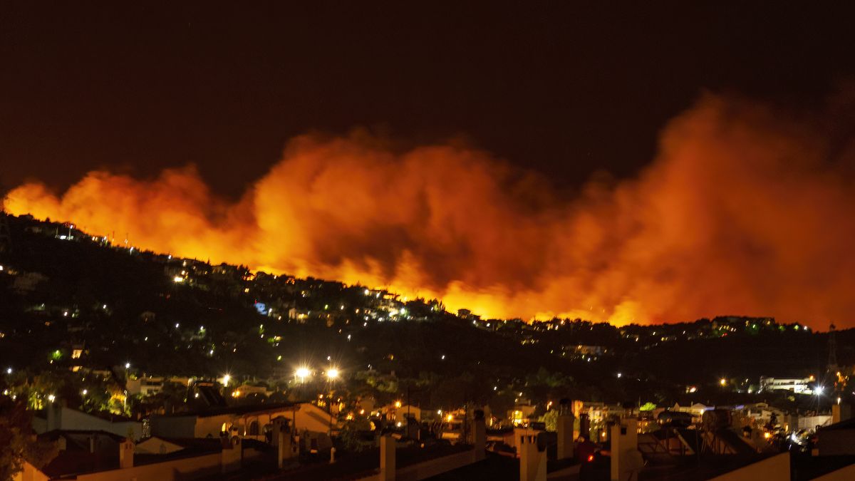 Grecję trawią pożary. Polskie MSZ ostrzega turystów