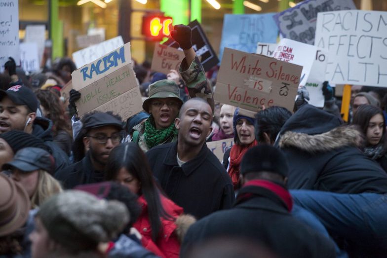W kilku miastach USA protesty przeciw brutalności policji
