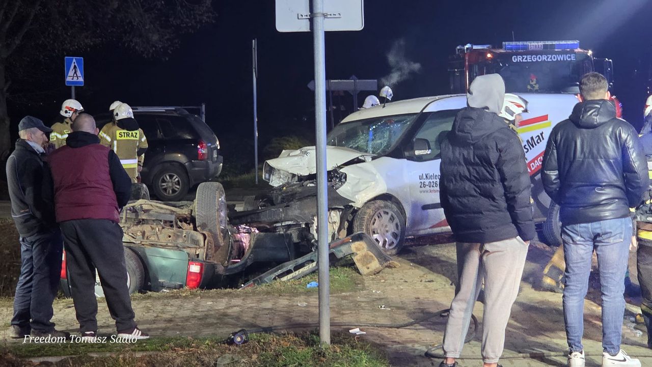 Trzy osoby ranne po zderzeniu dwóch aut w Sarniej Zwoli. Wśród poszkodowanych 13-latek [Foto]