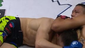 Kamil Oniszczuk bez szans w debiucie dla Bellatora. Efektowne poddanie [WIDEO]