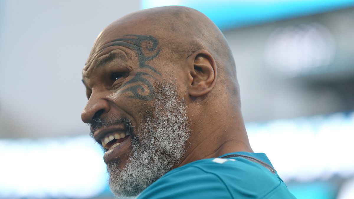 JACKSONVILLE, FL - SEPTEMBER 19: Former boxing champion Mike Tyson looks on during the game between the Tennessee Titans and the Jacksonville Jaguars on September 19, 2019 at TIAA Bank Field in Jacksonville, Fl.(Photo by David Rosenblum/Icon Sportswire via Getty Images)