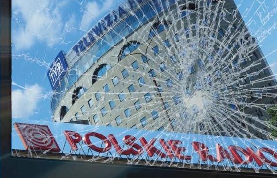 SDP i szefowa KRRiT przypominają "przejęcie" TVP. "Proces rzekomej "likwidacji" ma charakter pozorny"