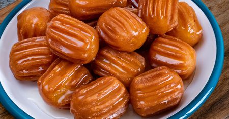 Ten turecki przysmak bije na głowę inne słodycze. Do kawy pasuje lepiej niż pączki i ciasto