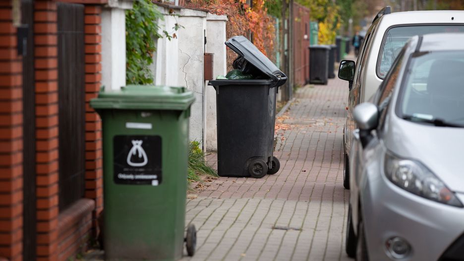śmieci odpady segregacja śmieciarka wywóz śmieci kontener śmietnik