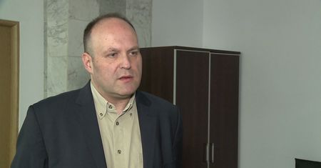 Deflacja niekorzystnie wpływa na handel. Mniejsze sklepy będą się łączyć w sieci lub grupy zakupowe