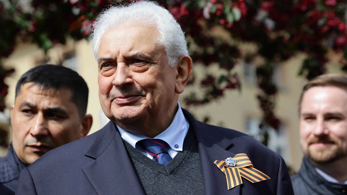 Temporary
Russia's Ambassador to Germany Sergey Nechayev (C) looks on during the commemorative event for the 80th anniversary of the meeting between US and Soviet troops at the Elbe river, in Torgau, eastern Germany, on April 25, 2025. (Photo by JENS SCHLUETER / AFP)
JENS SCHLUETER