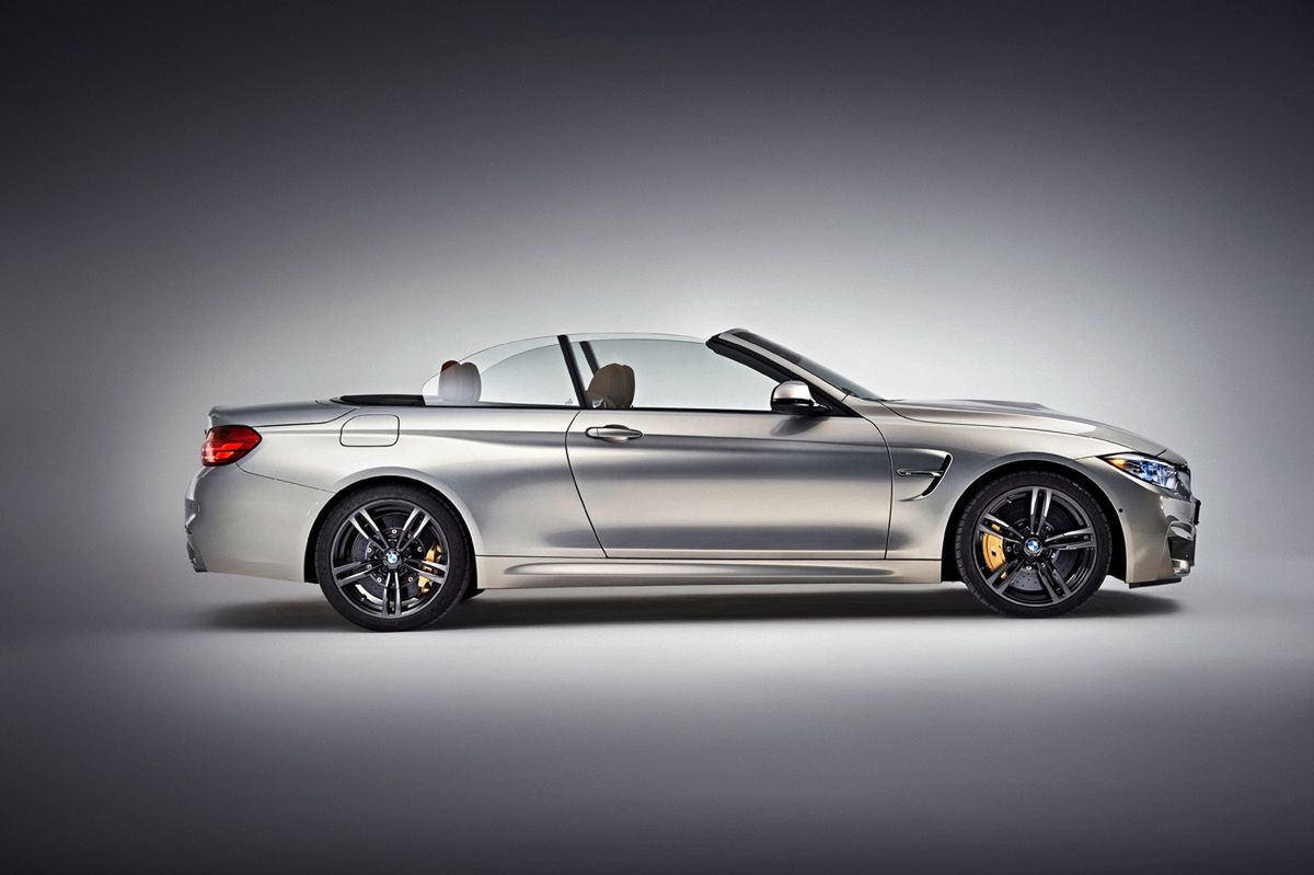 Ogromna galeria zdjęć z kabrioletem BMW M4 209