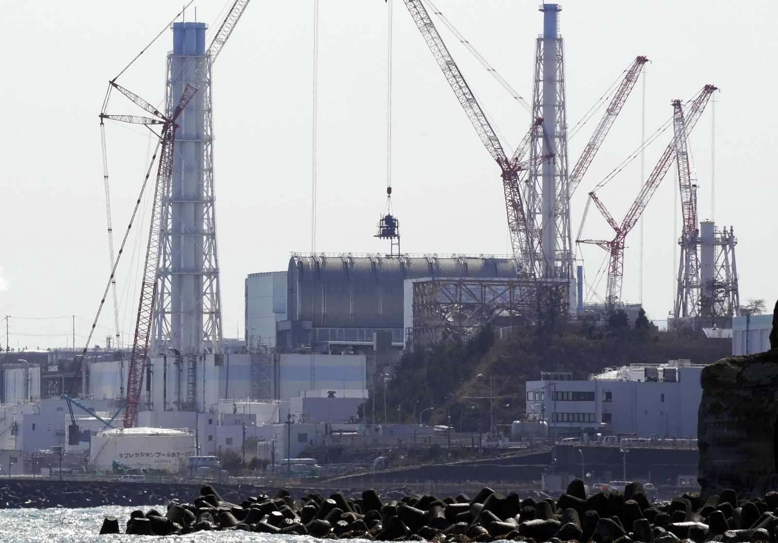 Japonia. 10. rocznica katastrofy tsunami i trzęsienia ziemi w Fukushimie