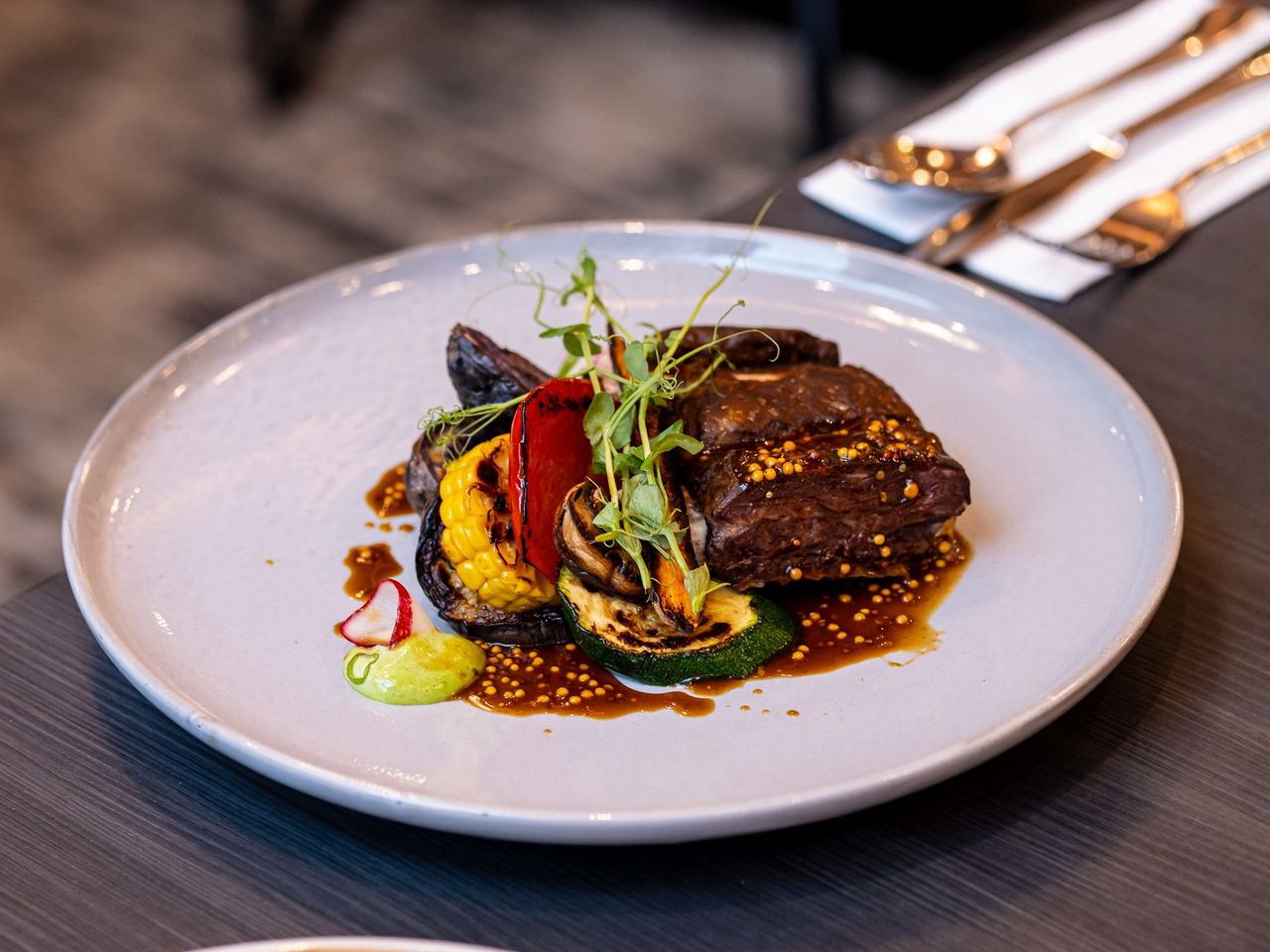 #BornToBeFoodie – świętuj 10 lat przy stole! Ruszyły rezerwacje na wiosenną edycję RestaurantWeek®
