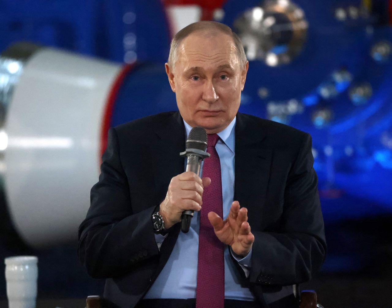 David Cameron's bid for Russian assets: A controversial plan to rebuild Ukraine amid City fears