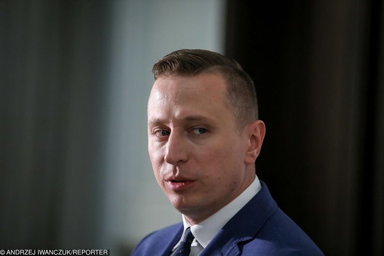 Premier Danii mówi o "niesprawiedliwich" zasiłkach. Posłowie PO i PiS zdecydowanie reagują