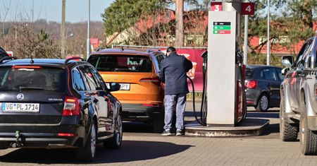 Polacy obawiają się wzrostu cen paliw. Mamy najnowszy sondaż