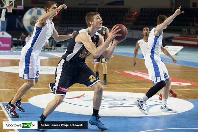 Parzeński wykorzystał swoje pięć minut i zanotował double-double