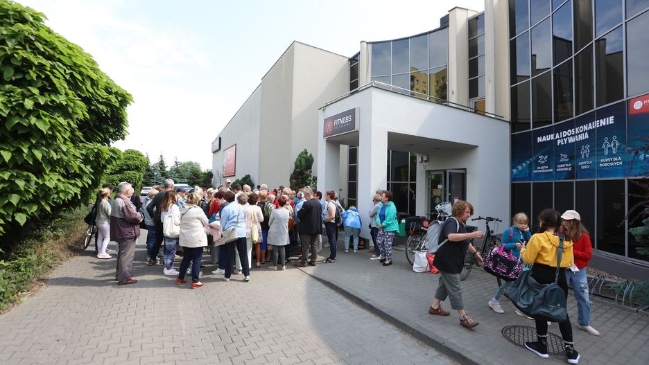 Mieszkańcy od dwóch lat protesetują przeciw wyburzeniu budynku i budowie deweloperskiego bloku mieszkalnego