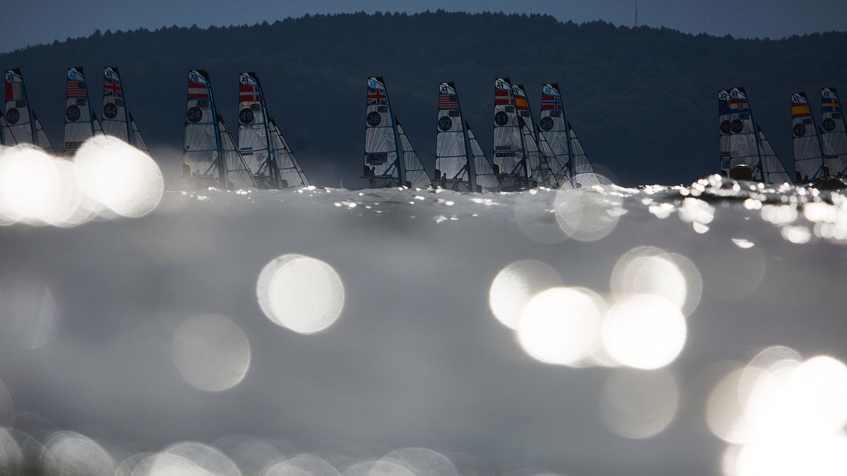 Zdjęcie okładkowe artykułu: Materiały prasowe / Robert Hajduk / Na zdjęciu: Jachty olimpijskiej klasy 49erFX