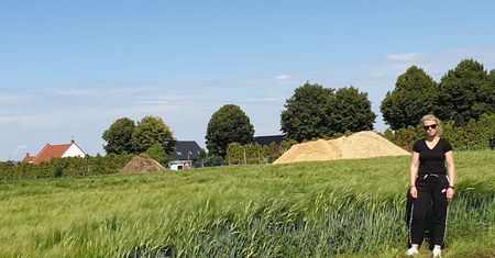 5G wzbudza lęk. W Gniechowicach nie chcą masztu. "Nie ma dowodów, że to nie wpływa na zdrowie"