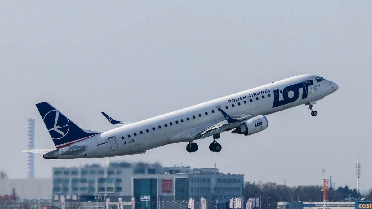 LOT odwołuje loty