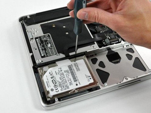MacBook Pro 13" od środka 2