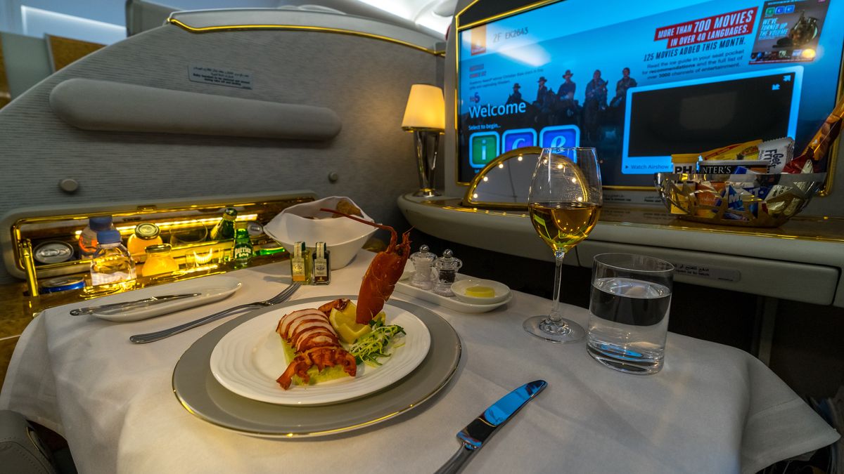 Klasa pierwsza w samolocie (zdjęcia ilustracyjne) 