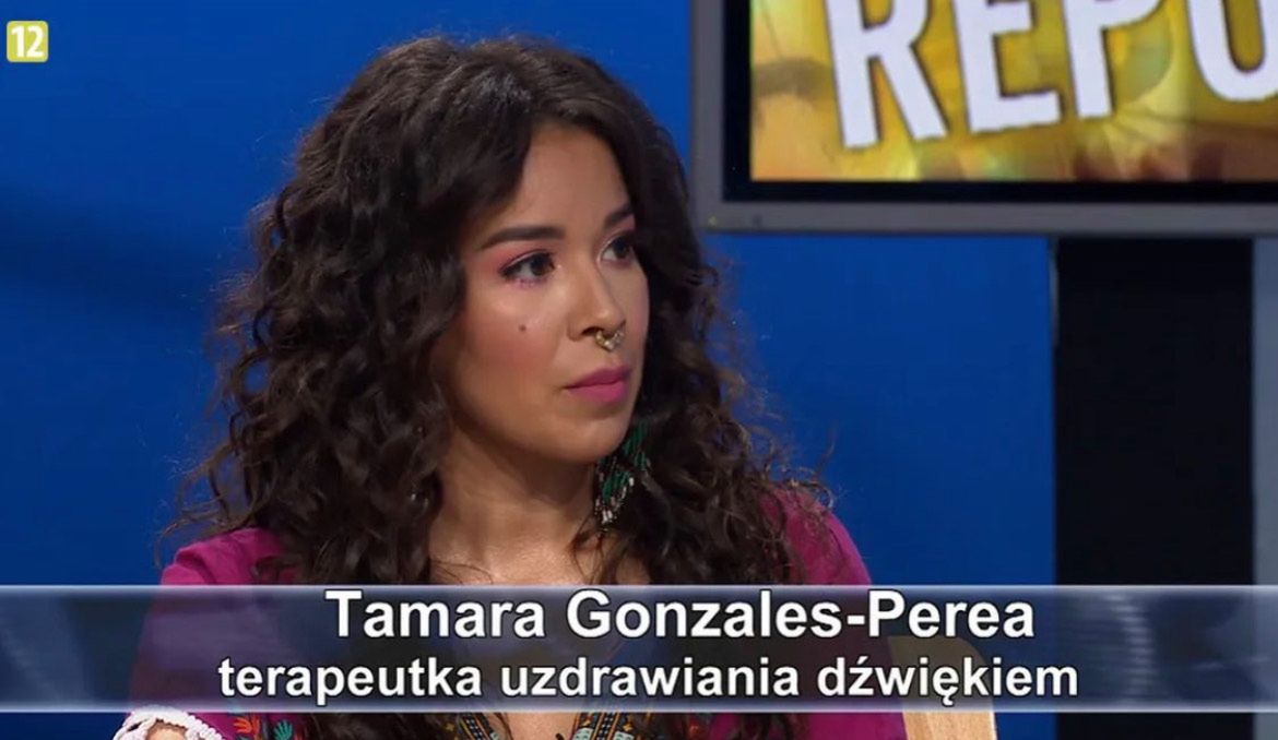 Tamara Gonzales Perea jest terapeutką uzdrawiania dźwiękiem