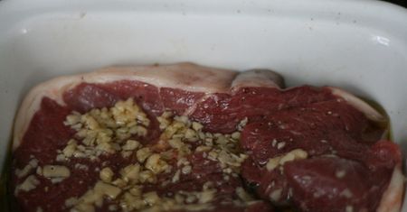 Surowy udziec z jagnięciny australijskiej (samo mięso)