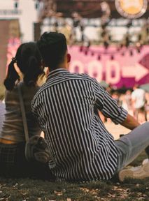 Young people put on a show at the most anticipated urban music festival of the summer. Costinești Beach overrun