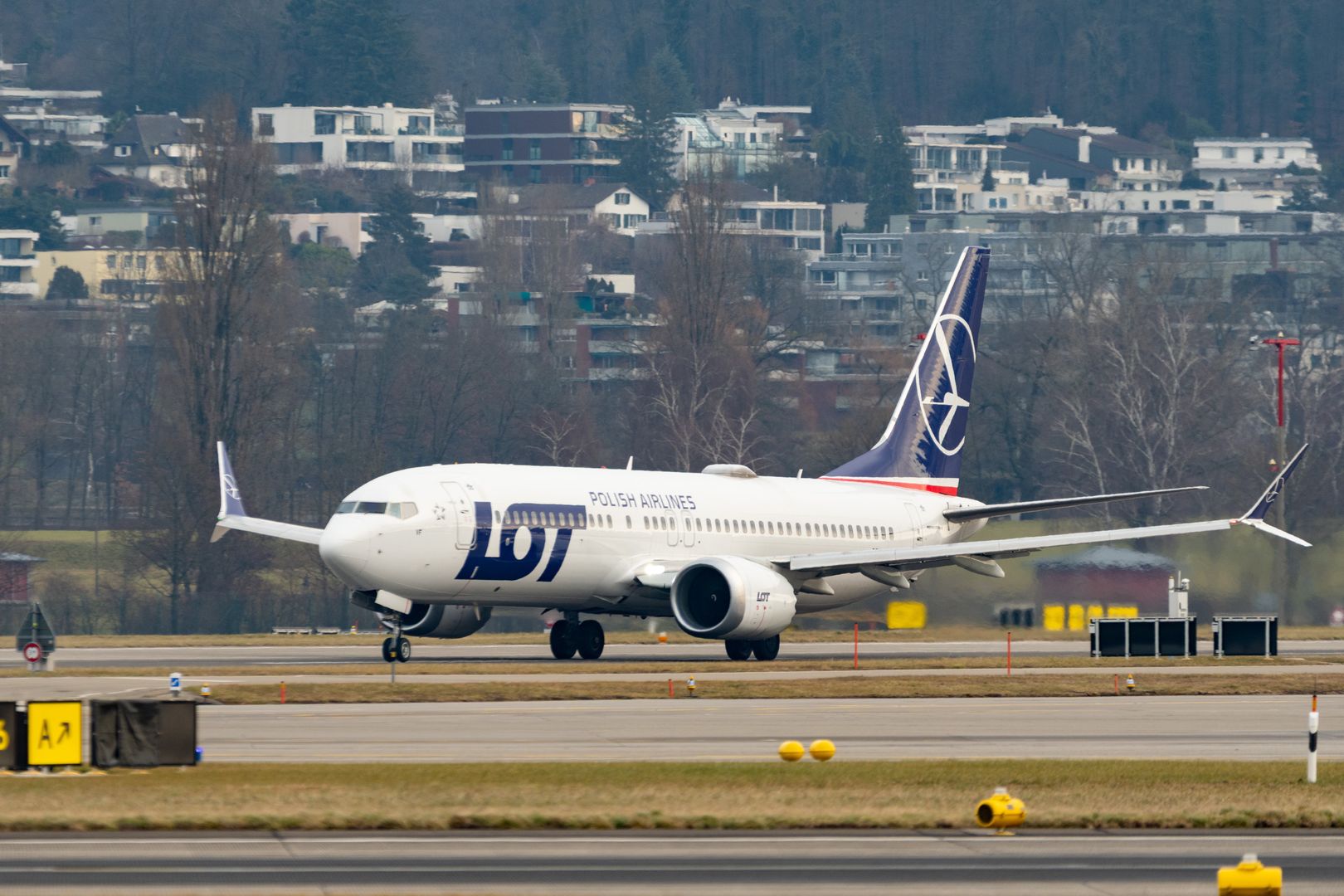 LOT lata do Islandii Boeingami 737 MAX 8. Zdjęcie ilustracyjne