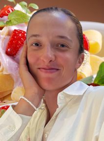 Iga Świątek zapoczątkowała nowy trend? Wszyscy robią makaron z truskawkami