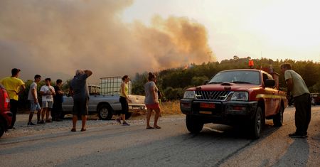 Grecja. Pożar na wyspie Rodos. "Nie ma prądu"
