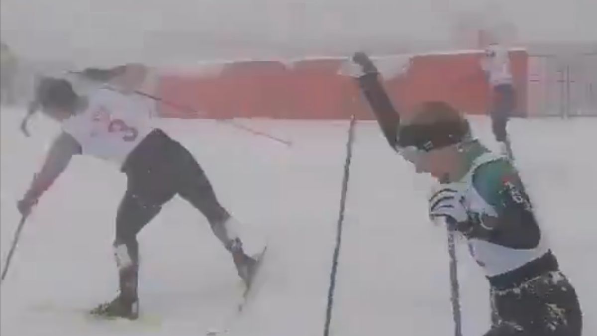 Zdjęcie okładkowe artykułu: Twitter / Sports.ru / Na zdjęciu: biegaczki narciarskie, które upadły wskutek źle przygotowanej trasy