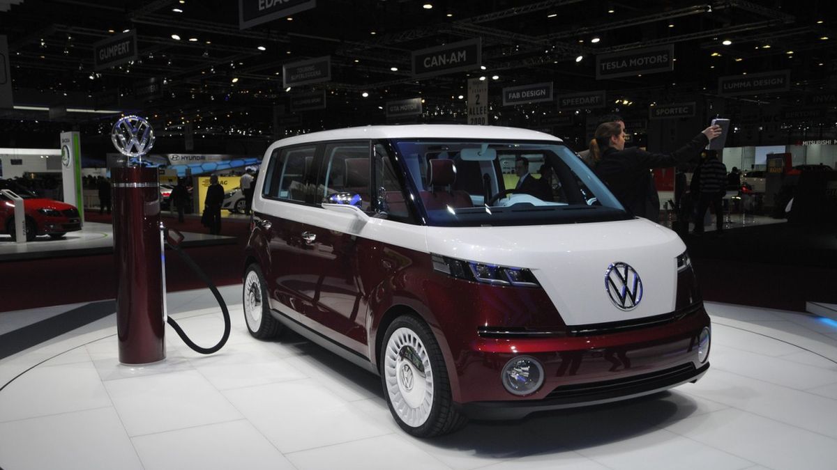 Geneva Motor Show 2011 - VW Bulli