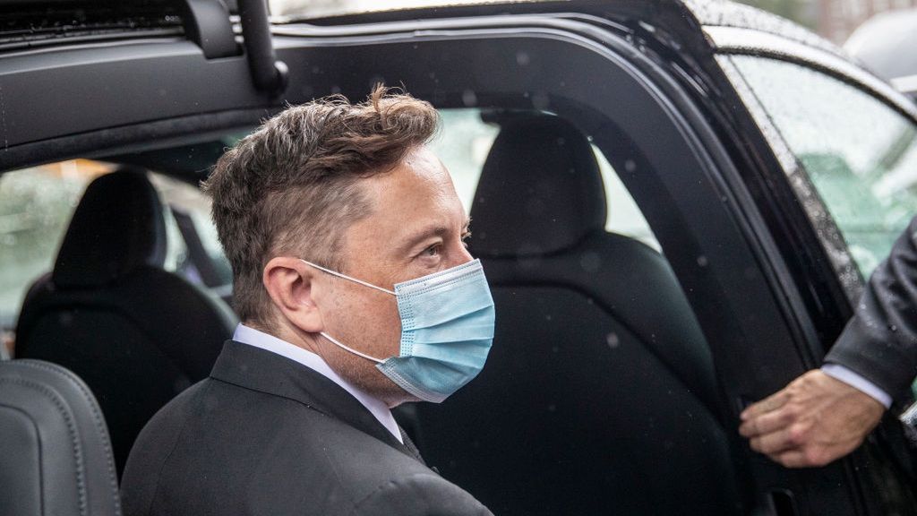 Elon Musk podczas wizyty w  Berlinie