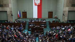 Zmiana na pozycji lidera i "walka o przekroczenie progu". Nowy sondaż