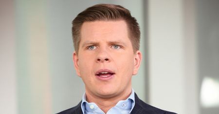 Widzowie krytykują występ Chajzera w DD TVN: "Zmanierowany dziennikarzyna", "Pajac na sprężynie", "Fatalnie się oglądało"